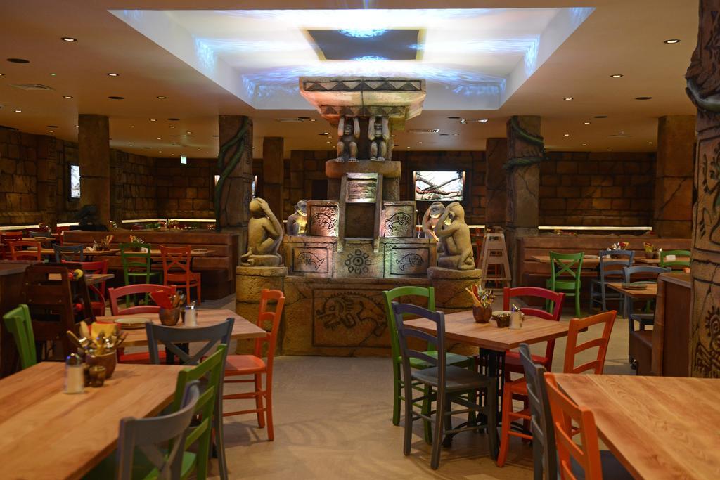 Chessington Safari Hotel Extérieur photo