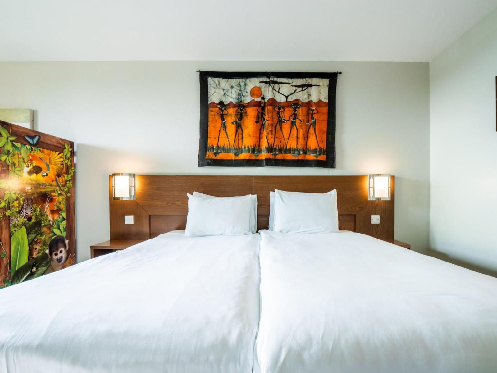 Chessington Safari Hotel Extérieur photo