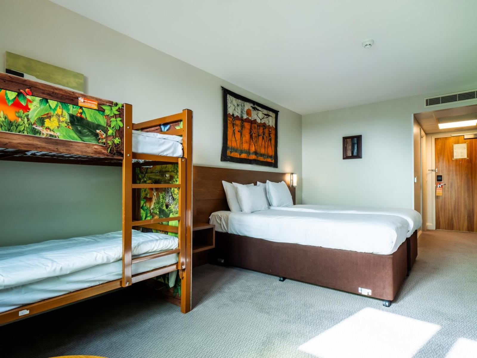 Chessington Safari Hotel Extérieur photo