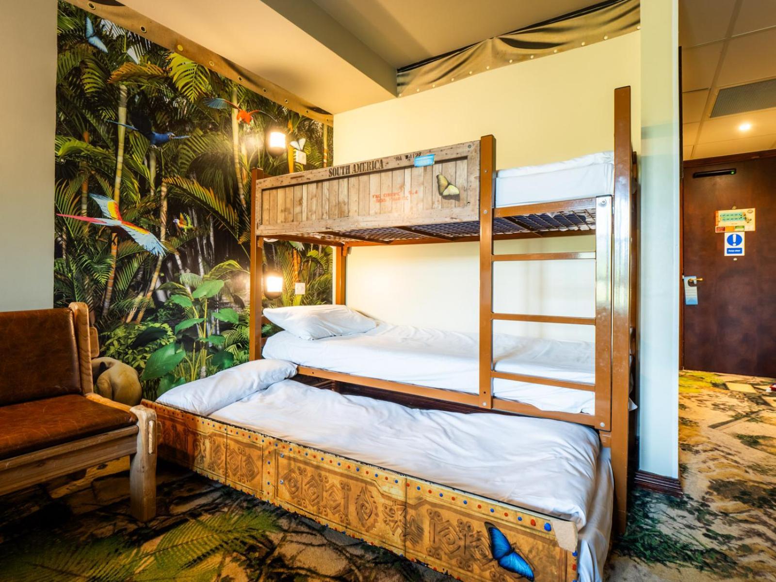 Chessington Safari Hotel Extérieur photo