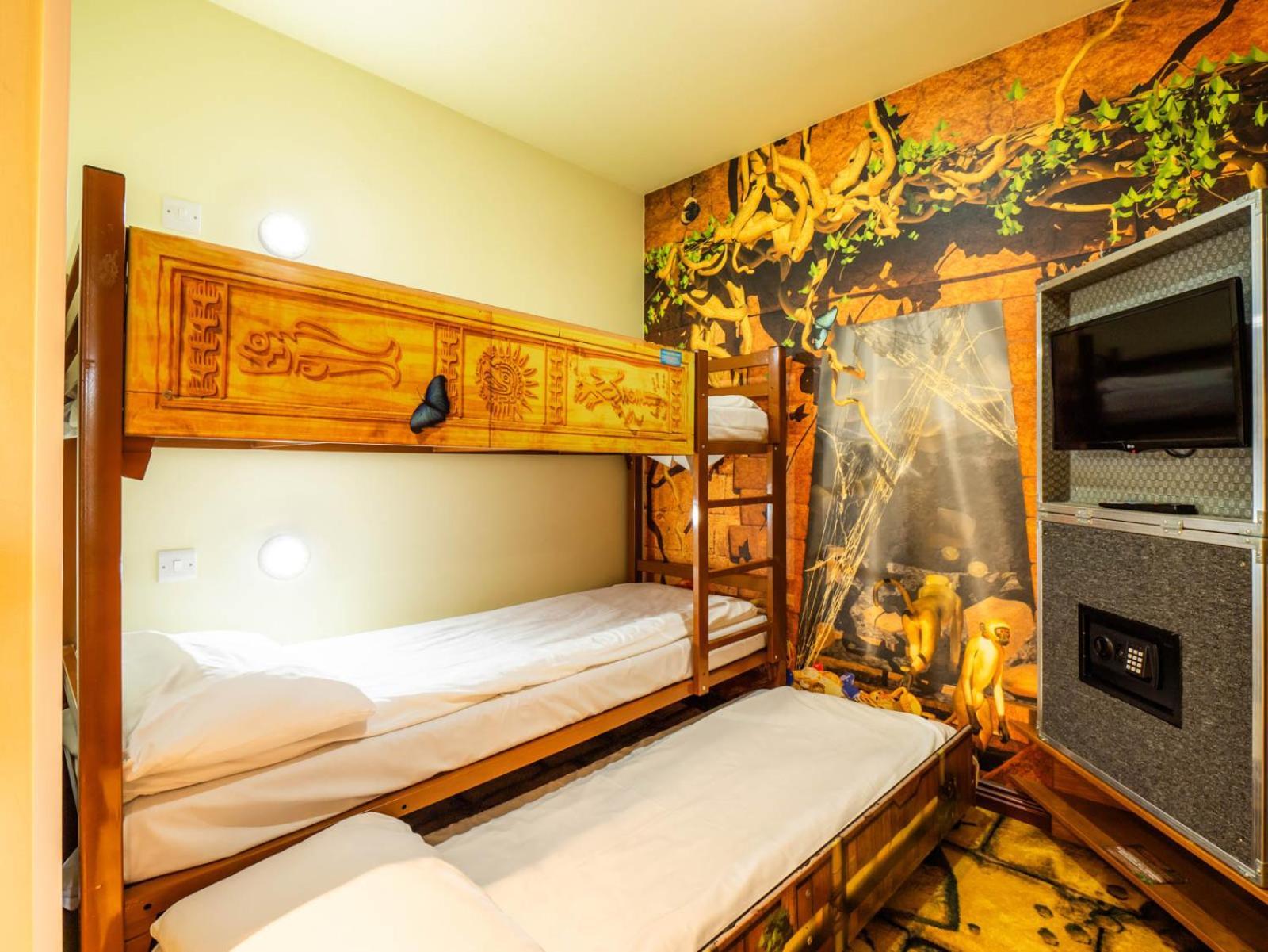 Chessington Safari Hotel Extérieur photo