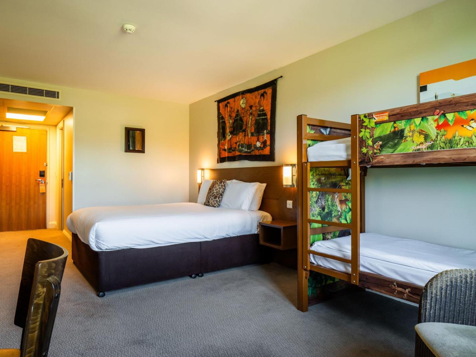 Chessington Safari Hotel Extérieur photo