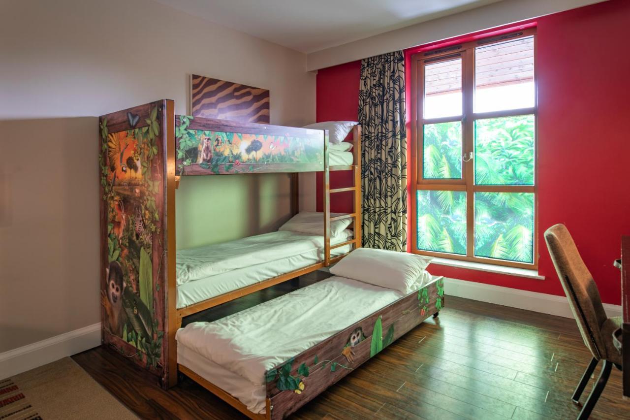 Chessington Safari Hotel Extérieur photo